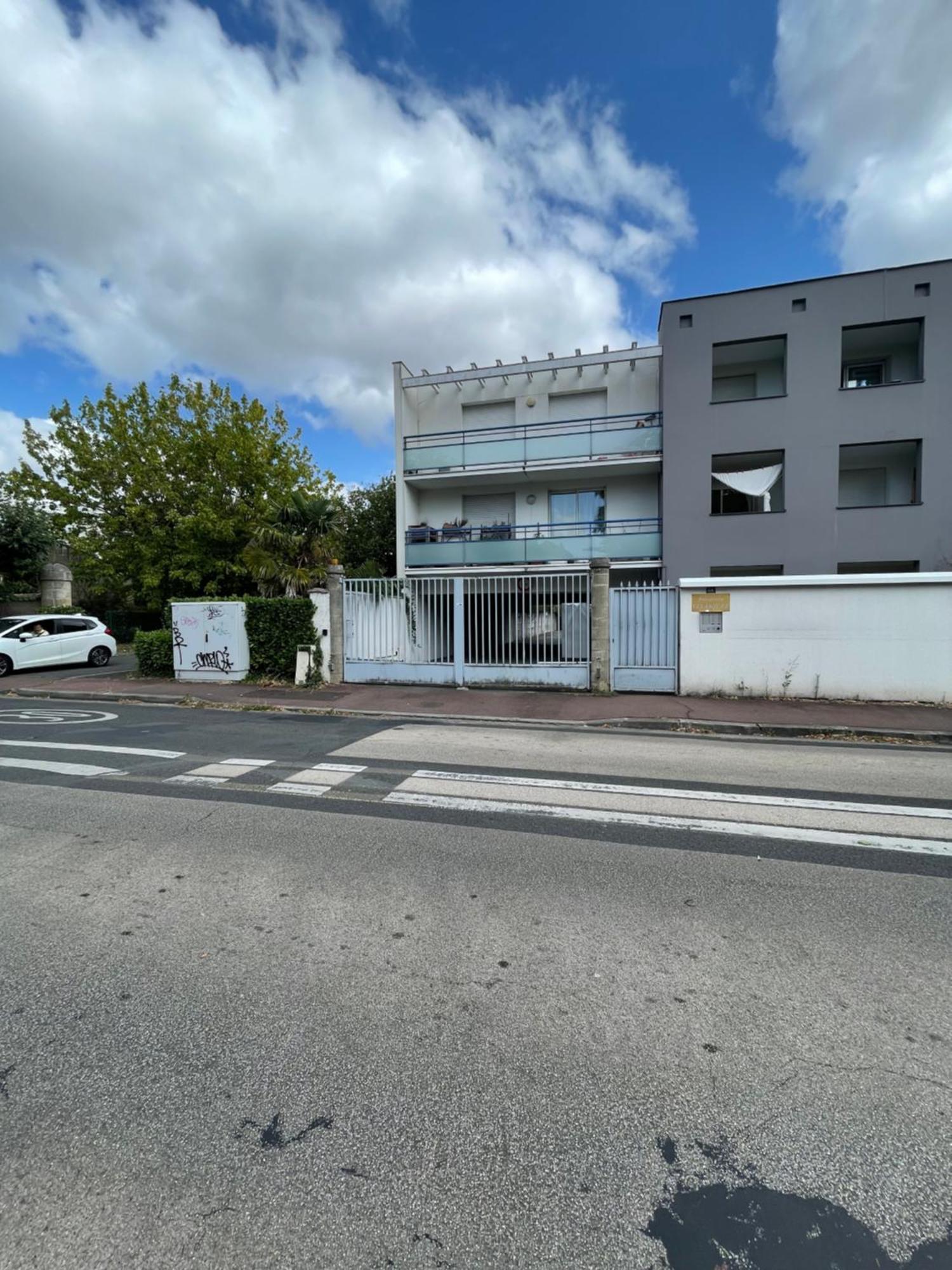 Proche Kedge Et Universitee Cosy Avec Parking ,cuisine Equipee ,sdb Et Jardin * Talence